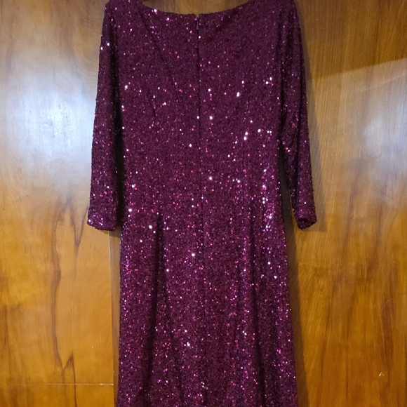 Jessica Howard Burgundy Sequin Long Sleeve Dress - Picture 5 of 5